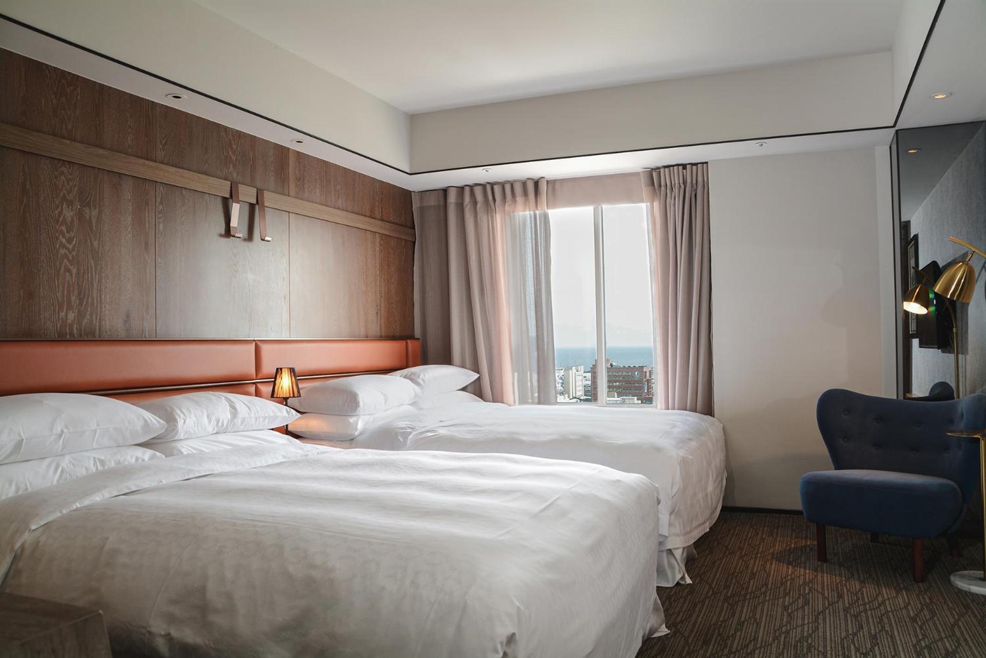 Sheraton Taitung Hotel Экстерьер фото A room at the hotel