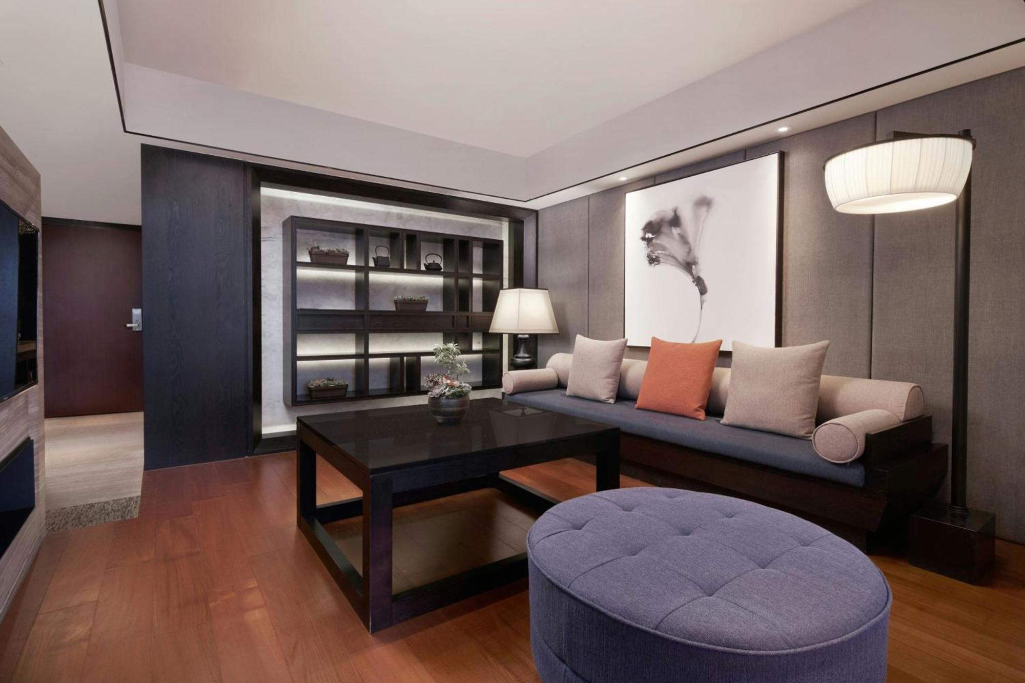 Sheraton Taitung Hotel Экстерьер фото A living room at the Mandarin Oriental, Hong Kong